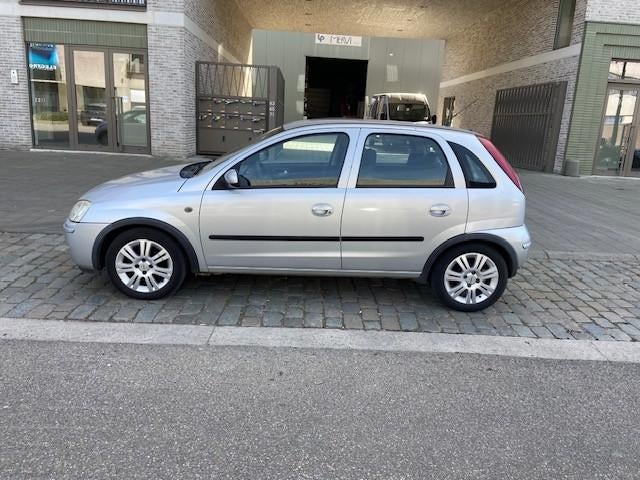 Opel Corsa de 2004 essence euro4, 5 portes, Autos, Opel, Achat, Boîte manuelle, 5 portes, Particulier
