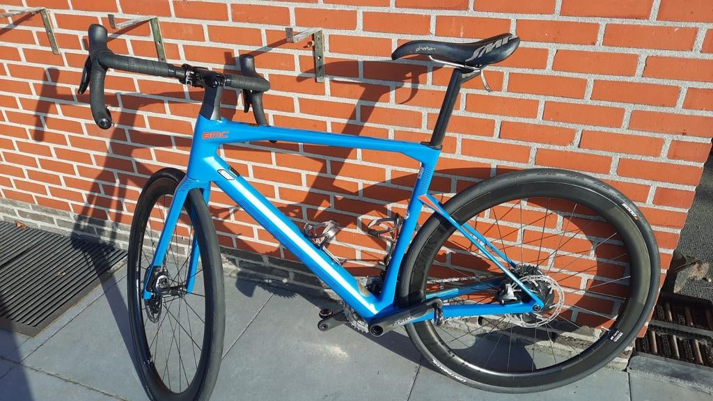 MACHINE ROUTIÈRE BMC TAILLE 54 AVEC SCRAMFORCE 12 VITESSES, Vélos & Vélomoteurs, Enlèvement