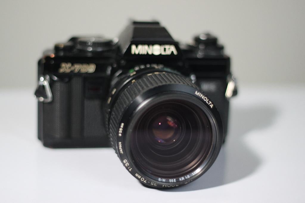 Te koop Minolta x-700, Ophalen, Zo goed als nieuw, Spiegelreflex, Minolta