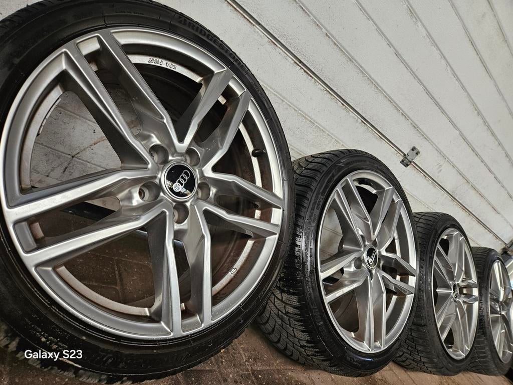 18 inch Audi A3 S3 E-tron Vw Golf Caddy  leon velgen banden, Enlèvement ou Envoi