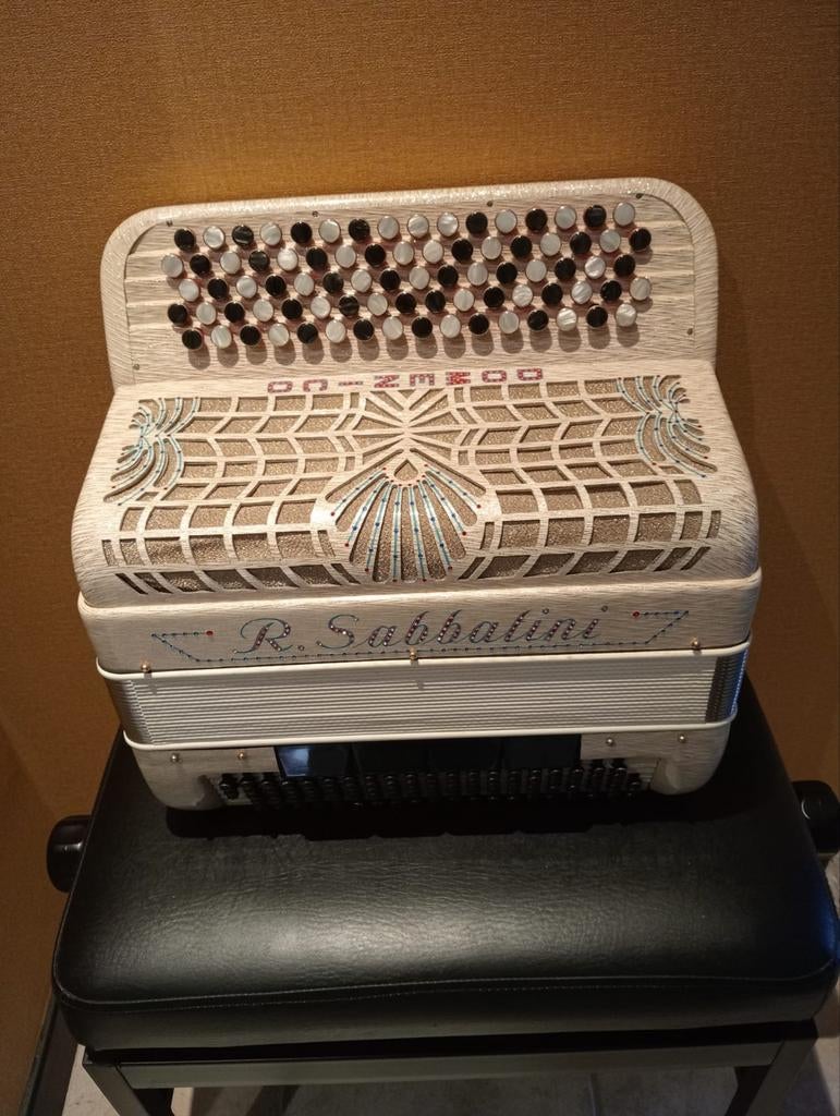 Accordéon Sabatini Do2 basses belge, Musique & Instruments, Accordéons, Enlèvement, 120 basses