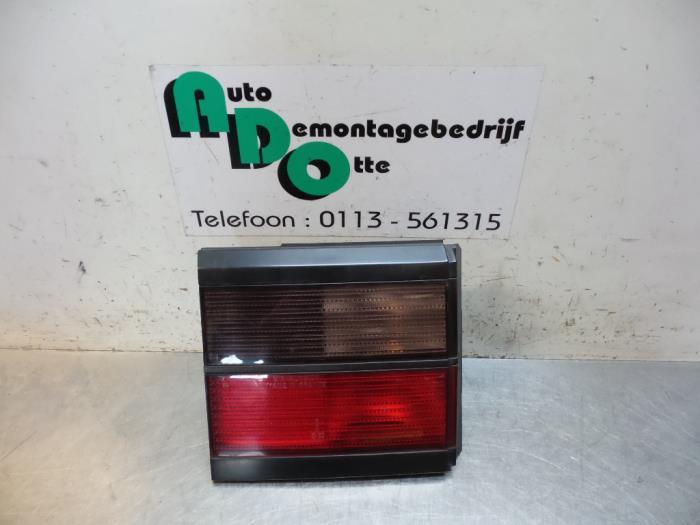 Achterlicht links van een Volkswagen Passat (Passat 88-), Gebruikt, -, Volkswagen, -