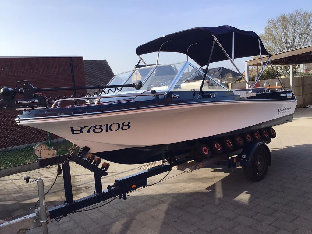 Motorboot 5,5 m met riba-trailer 12000,00€, Watersport en Boten, Ophalen, Zo goed als nieuw, Aluminium, Elektrisch