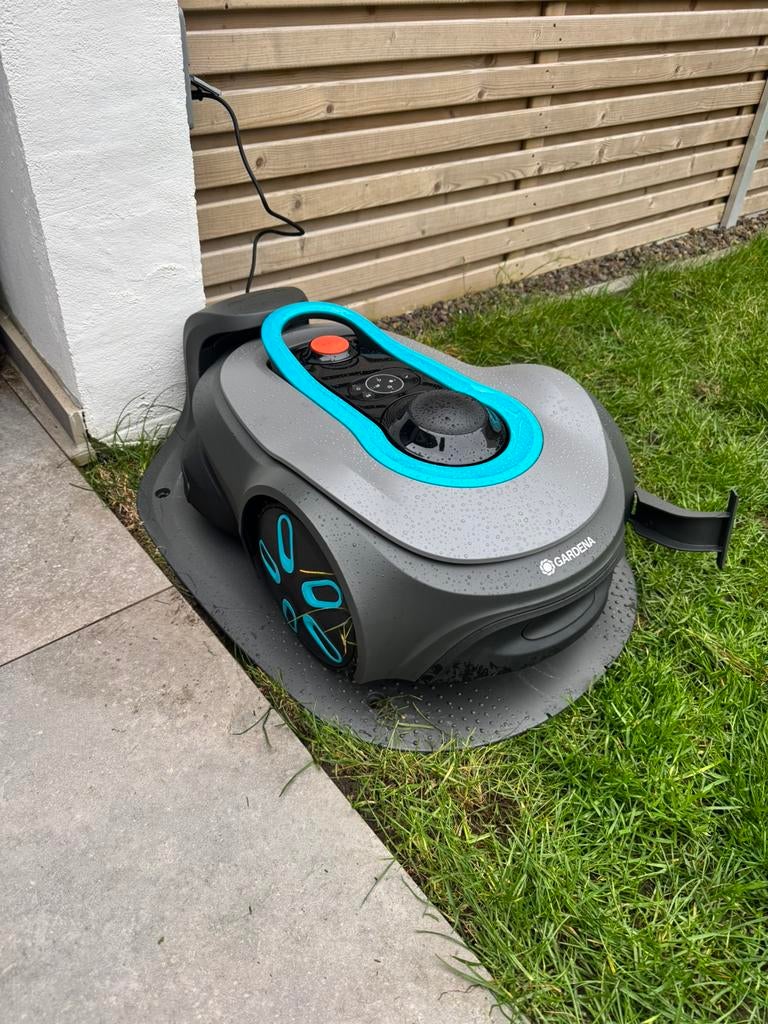 Gardena seleno free 700, Jardin & Terrasse, Tondeuses robotisées, Enlèvement, Neuf, 20 à 25 cm, Contrôlable via l'application