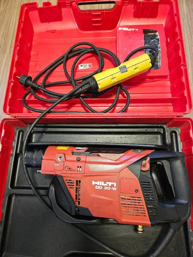 Carotteuse Hilti DD 30 W, perceuse diamantée, Bricolage & Construction, Enlèvement, Comme neuf