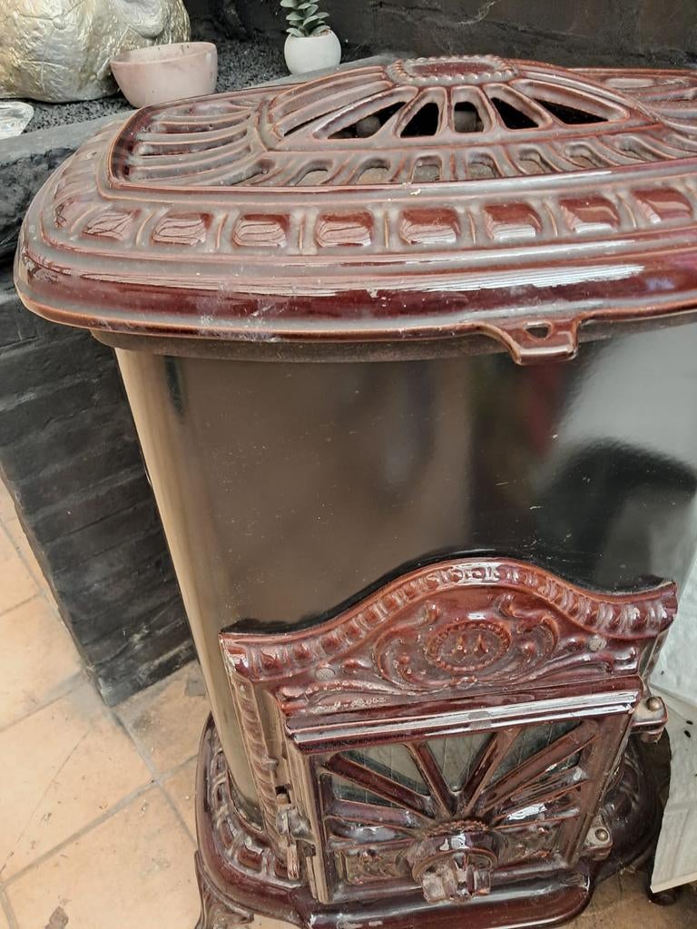 Poêle à mazout GODIN en fonte émaillée – modèle ancien, Bricolage & Construction, Chauffage & Radiateurs, Poêle, Enlèvement