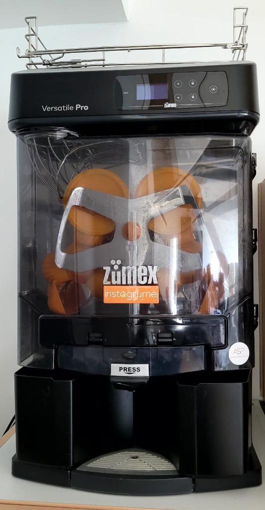 Presse-agrumes de la marque Zumex Versatile Pro (Réf: 10216), Articles professionnels, Enlèvement, Utilisé, Autres types