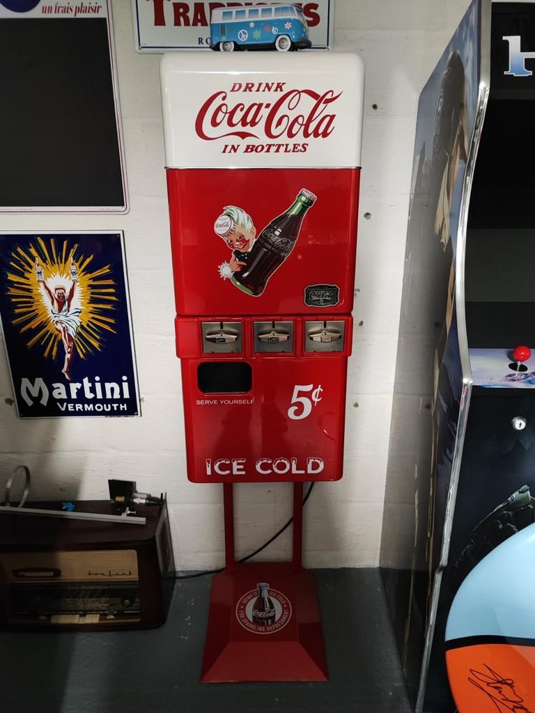 Distributeur Coca-Cola, Collections, Enlèvement