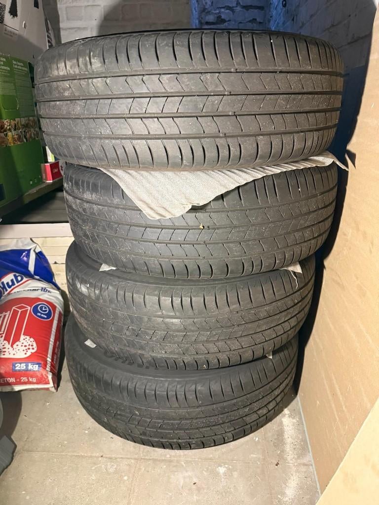 Jantes en aluminium avec pneus, Auto-onderdelen, Banden en Velgen, Ophalen, 18 inch, Band(en), Personenwagen