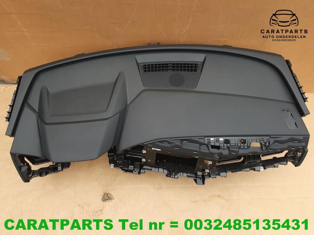 89B857001 Tableau de bord Audi Q4 Tableau de bord Q4 e-tron, Autos : Pièces & Accessoires, AUDI AG, Auto-Union-Strasse 1
85045  Ingolstadt, DE