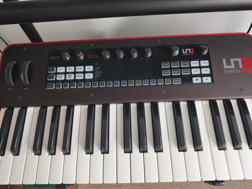 Diverse synthesizers, Muziek en Instrumenten, Verzenden, Korg