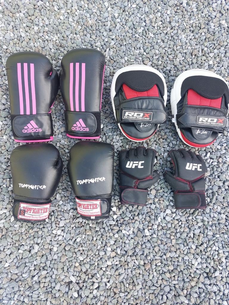 Bokshandschoenen Bokspads damesbokhandschoenen  Addidas ufc, Ophalen of Verzenden, Zo goed als nieuw