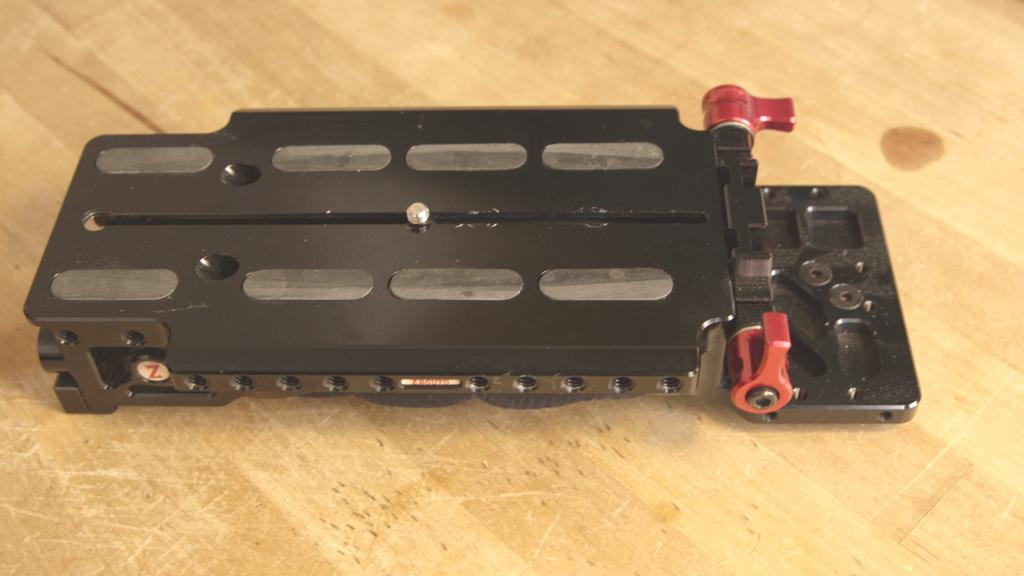 baseplate épaulière Zacuto Universale VCT Baseplate, TV, Hi-fi & Vidéo, Caméscopes numériques, Enlèvement ou Envoi, Autres types