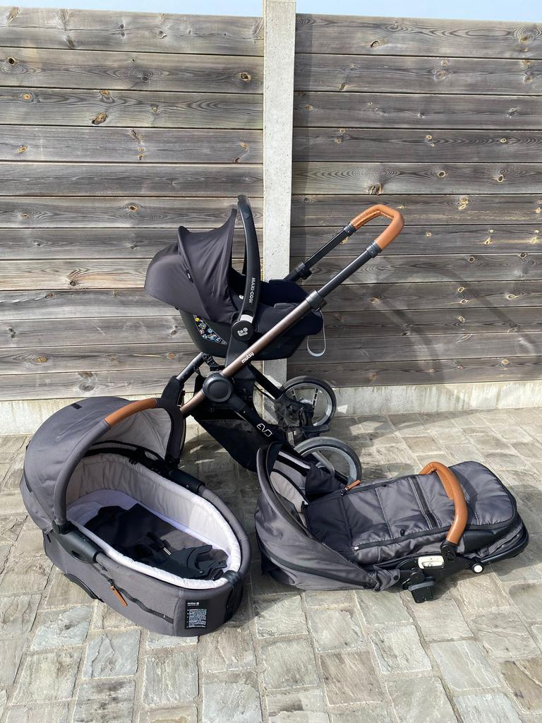 Baby koets - merk Mutsy, Kinderen en Baby's, Kinderwagens en Combinaties, Ophalen, Zo goed als nieuw, Mutsy