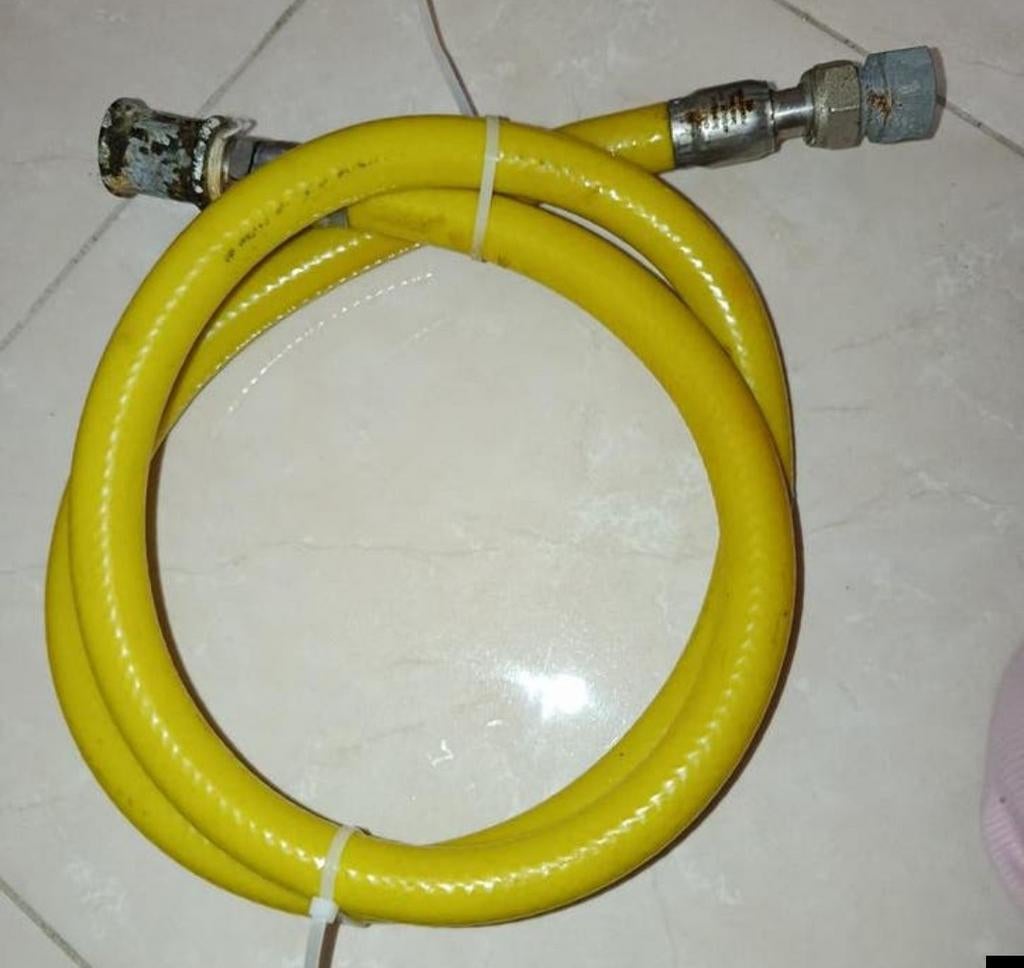 Tuyau de gaz pour la gazinière, Enlèvement, Gaz