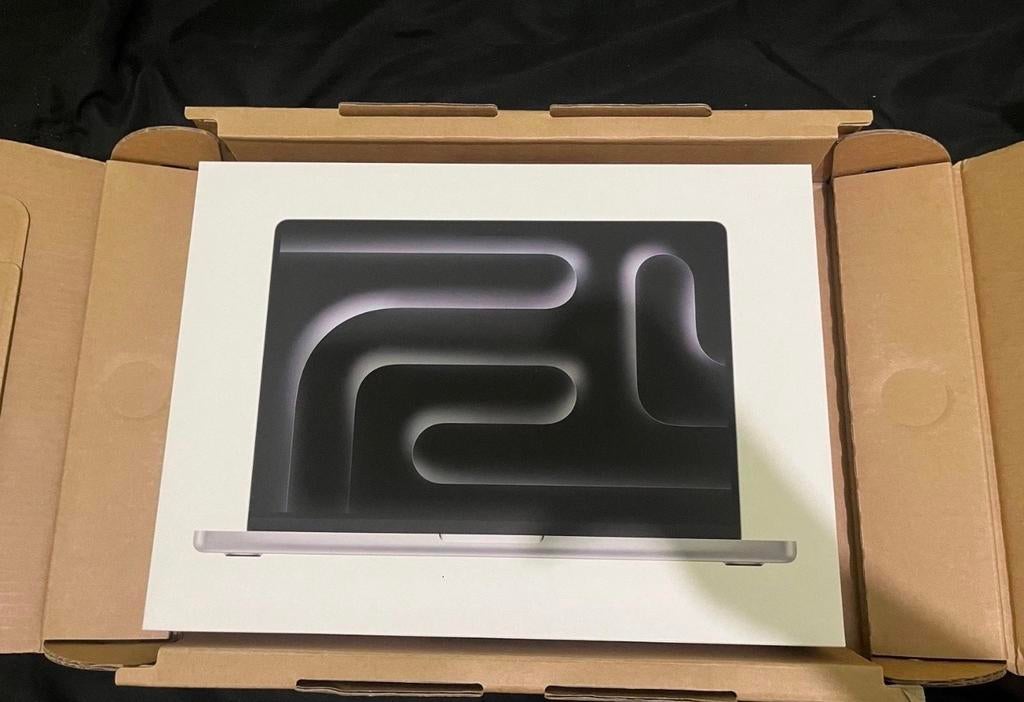Apple MacBook Pro 16 pouces M4 Max âgé de 7 mois, Informatique & Logiciels, Apple Macbooks, Comme neuf, MacBook, 16 pouces, Qwerty