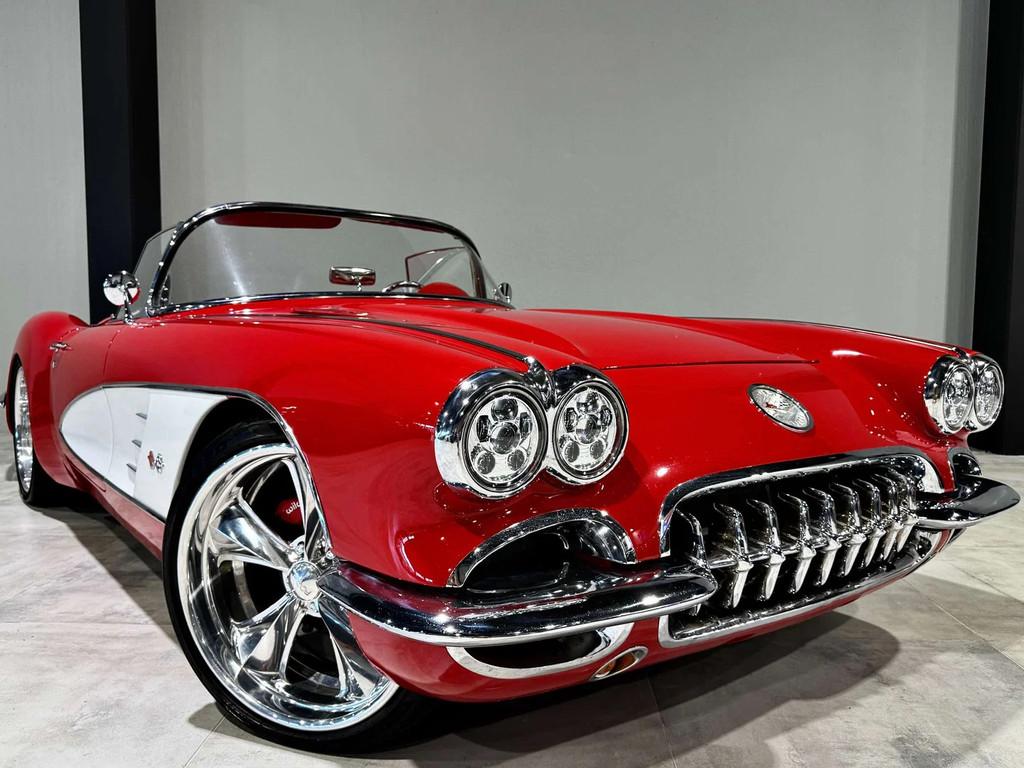 Chevrolet Corvette C1 4.7i V8 320 CV SMALL BLOCK ! 2026 KM !, Auto's, Oldtimers, 2 deurs, 4700 cc, Rood, Cabriolet