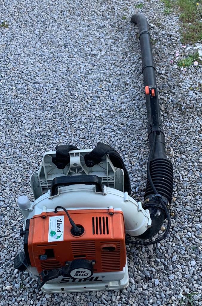 Souffleur à feuilles, Enlèvement, Comme neuf, Essence, Porté à dos