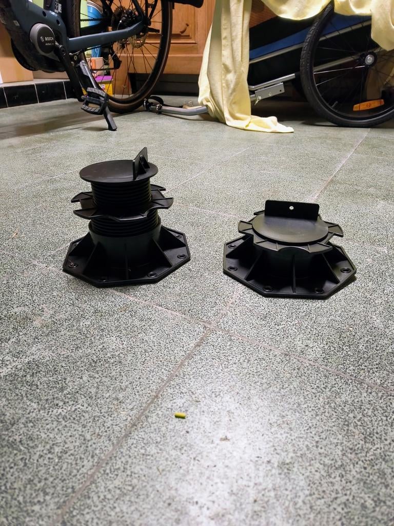 Balkdragers + terras tegels in rubber, Tuin en Terras, Ophalen