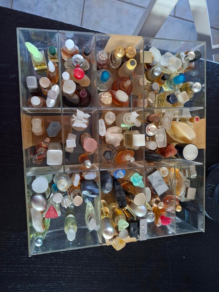 Collection miniatures parfum vintage, Collections, Enlèvement ou Envoi