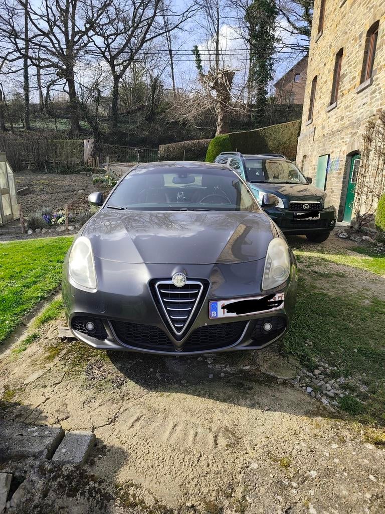 alfa Giulietta 1,6jtd 105cv 2011, Auto's, Leder, Particulier, Te koop, Rood