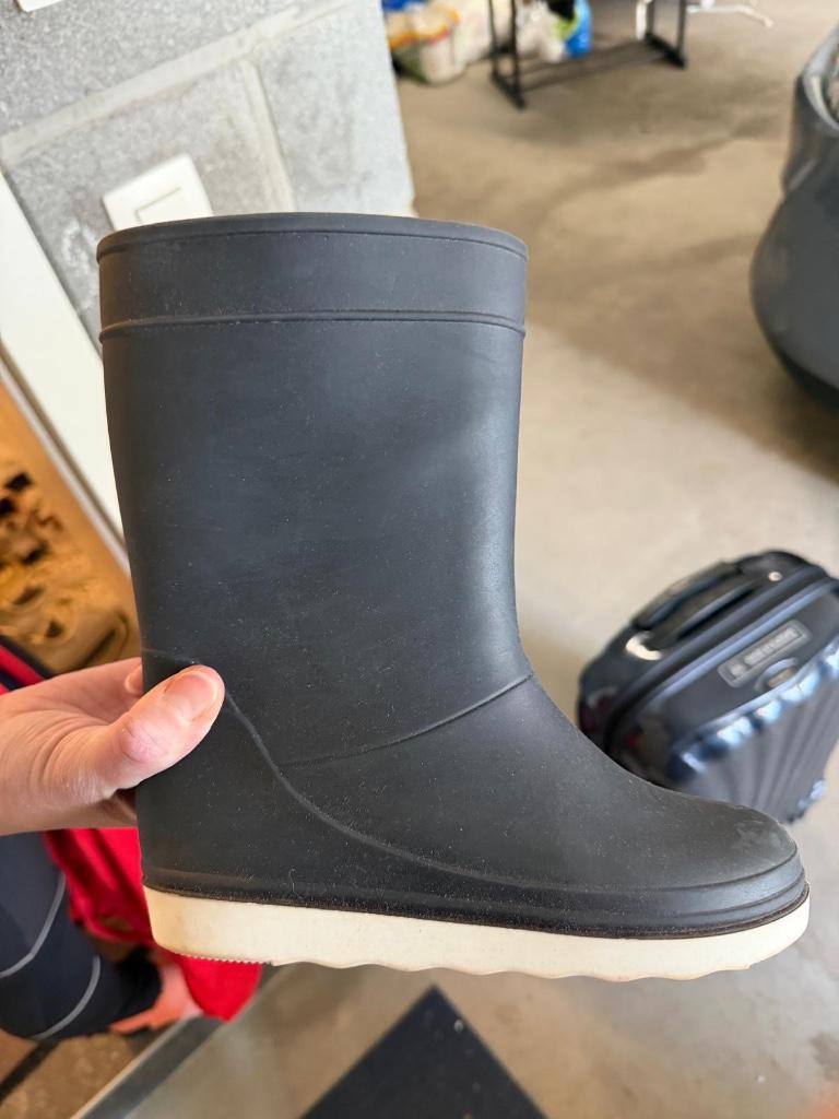 Botte de pluie pour enfants pointure 32/33, Enfants & Bébés, Enlèvement ou Envoi, Decathlon, Utilisé, Bottes