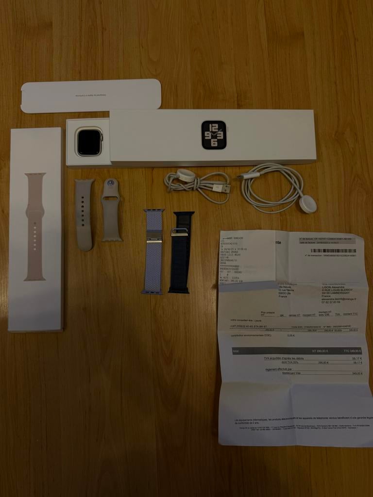 Apple Watch SE (2e generatie) 40 mm — perfecte staat, Handtassen en Accessoires, Smartwatches, Ophalen, Conditie, Zo goed als nieuw