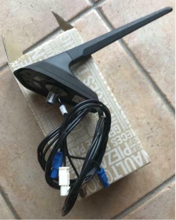 Antenne Dacia - Renault FM/DAB+/GPS/S.O.S E-Call, Autos : Pièces & Accessoires, Enlèvement ou Envoi, Neuf, Renault