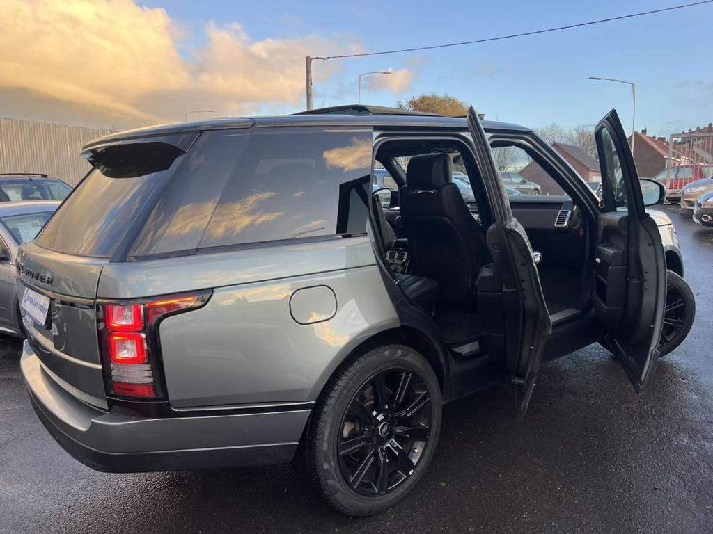 Land Rover Range Rover VOGUE HSE 3.0 TDV6 258 CH TOIT PANO E, Autos, Land Rover, Cuir, Argent ou Gris, Entreprise, Boîte manuelle