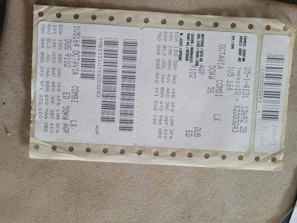 Étiquette Identification d'Usine SKODA OCTAVIA COMBI 1.9SDI, Autos : Pièces & Accessoires, Enlèvement ou Envoi, Neuf, Skoda