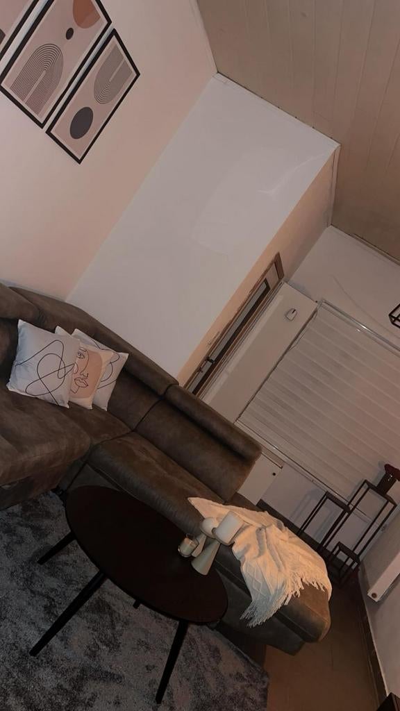 Hoeksalon met televisiekast zoals nieuw, Ophalen