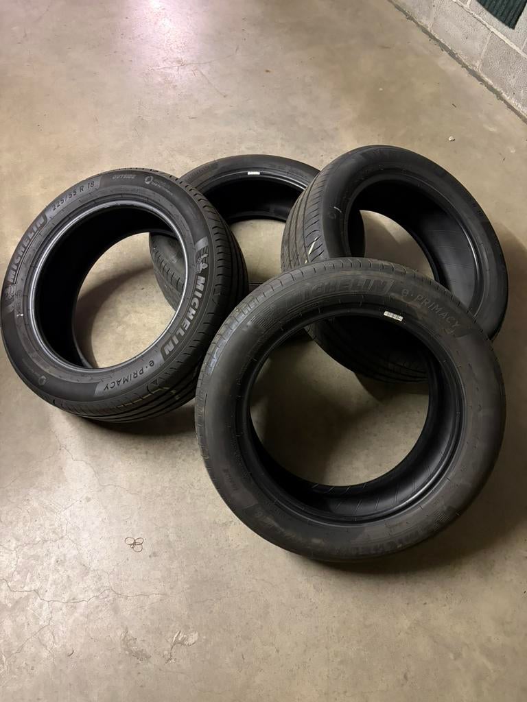 Michelin zomerbanden zo goed als nieuw, Auto-onderdelen, Banden en Velgen, Ophalen, 18 inch, Band(en), Personenwagen