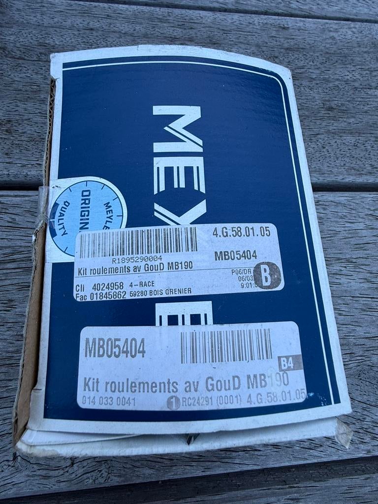 VOORWIELLAGER VOOR MERCEDES 190 (W201), Ophalen, Mercedes-Benz