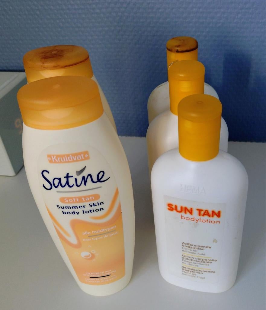 Body milk autobronzant, Bijoux, Sacs & Beauté, Enlèvement ou Envoi