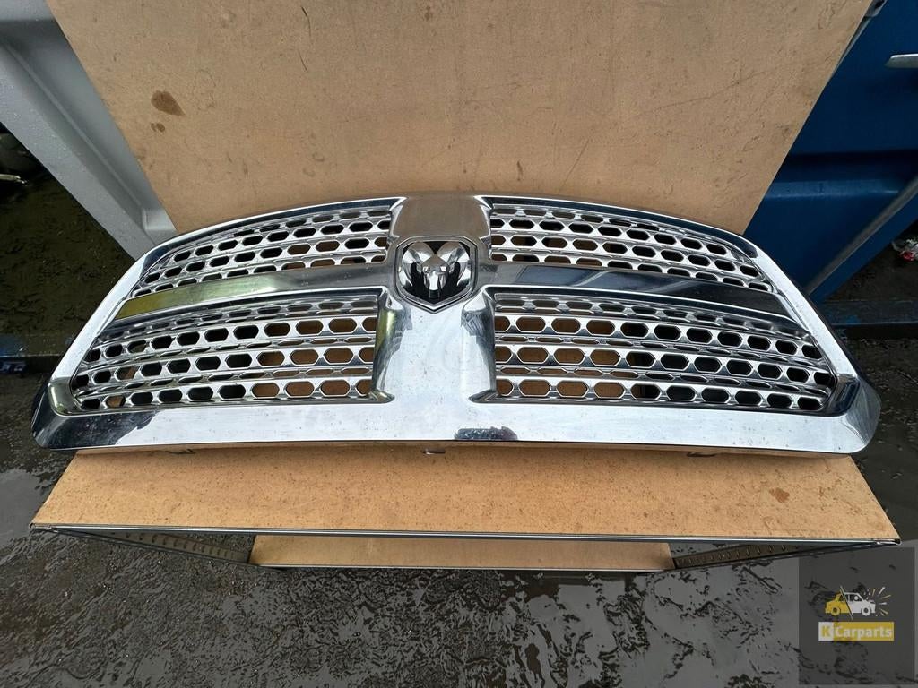 fausse calandre pour Dodge RAM IV 1500 Laramie, Autos : Pièces & Accessoires, Taurusavenue 1
2132 LS  Hoofddorp, NL, Stellantis N.V.