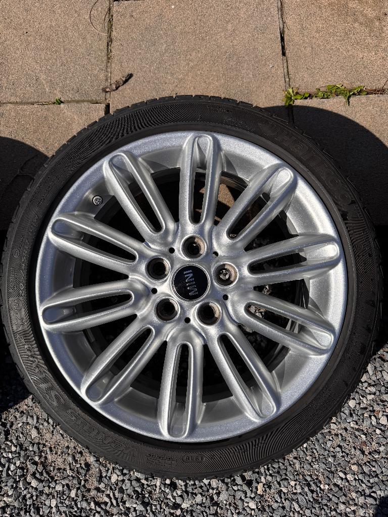 Jantes MINI Cooper S F56 17" Tentacle Spoke pneus avant neuf, Autos : Pièces & Accessoires, Pneus & Jantes, Véhicule de tourisme