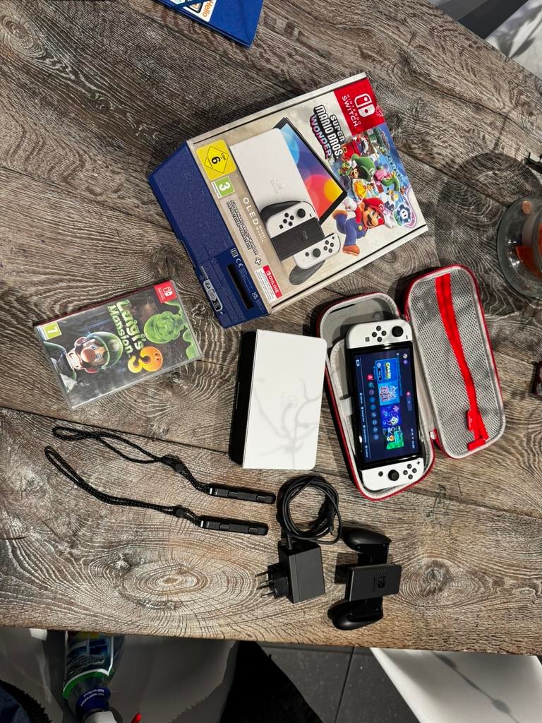 Nntendo Switch Oled, Consoles de jeu & Jeux vidéo, Jeux | Nintendo Switch, Enlèvement ou Envoi, Comme neuf