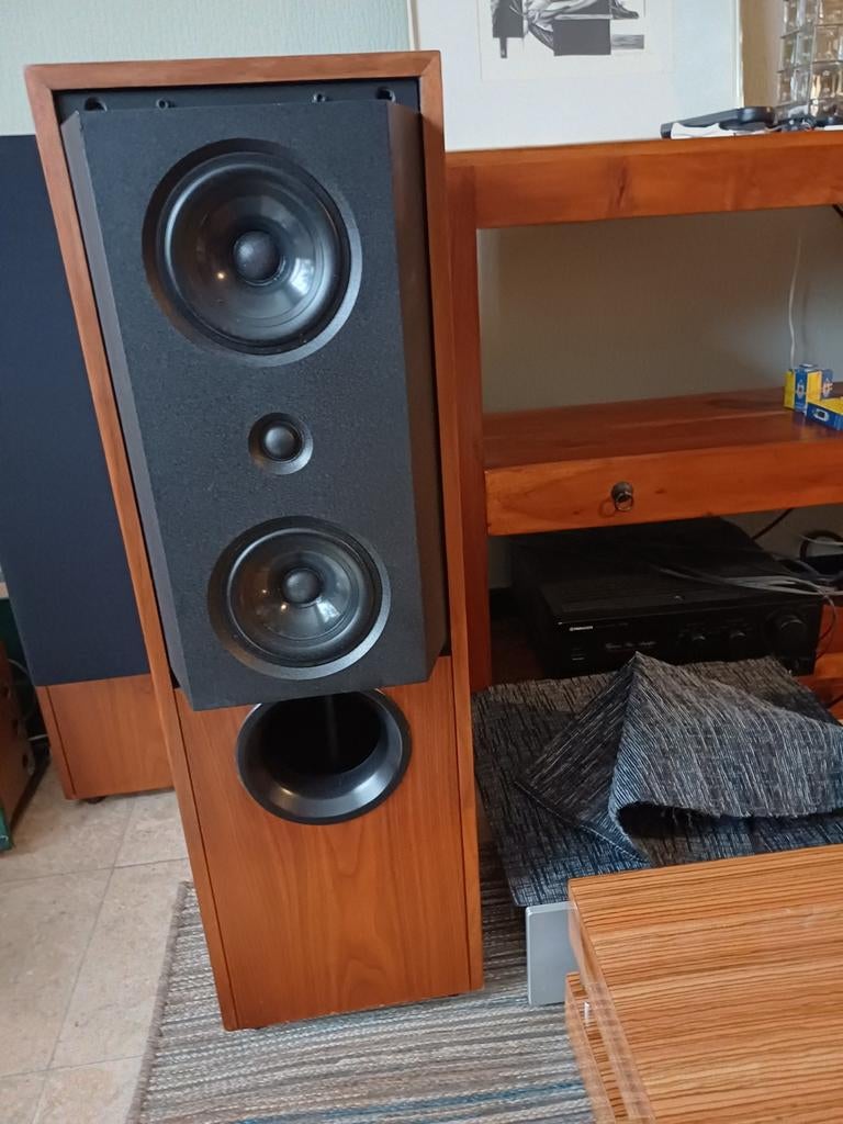 A vendre  kef  104/ 2 info 0477262230  après 19h00, TV, Hi-fi & Vidéo, Enceintes, Enlèvement