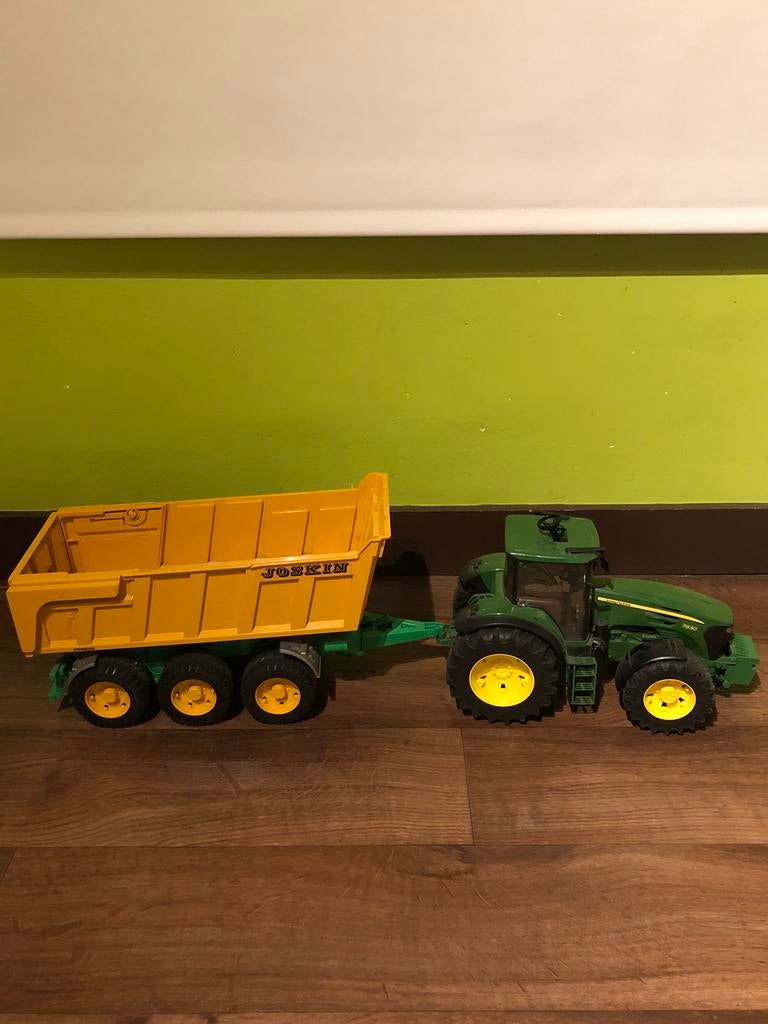 Tracteur avec remorque., Ophalen, Gebruikt, Tractor of Landbouw