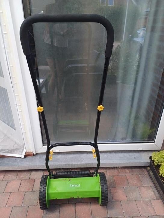 TOOLLAND handmaaier nauwelijks gebruikt 1 seizoen, Tuin en Terras, Grasmaaiers, Ophalen