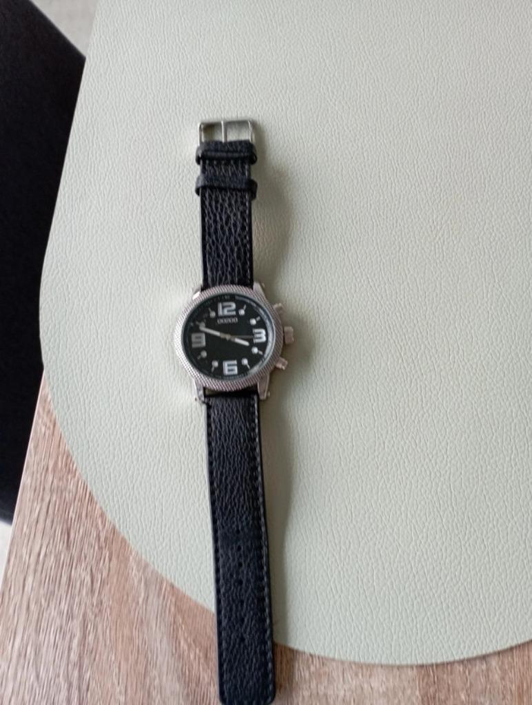 Montre OOZOO femme, OOZOO, Zwart, Ophalen of Verzenden, Zo goed als nieuw