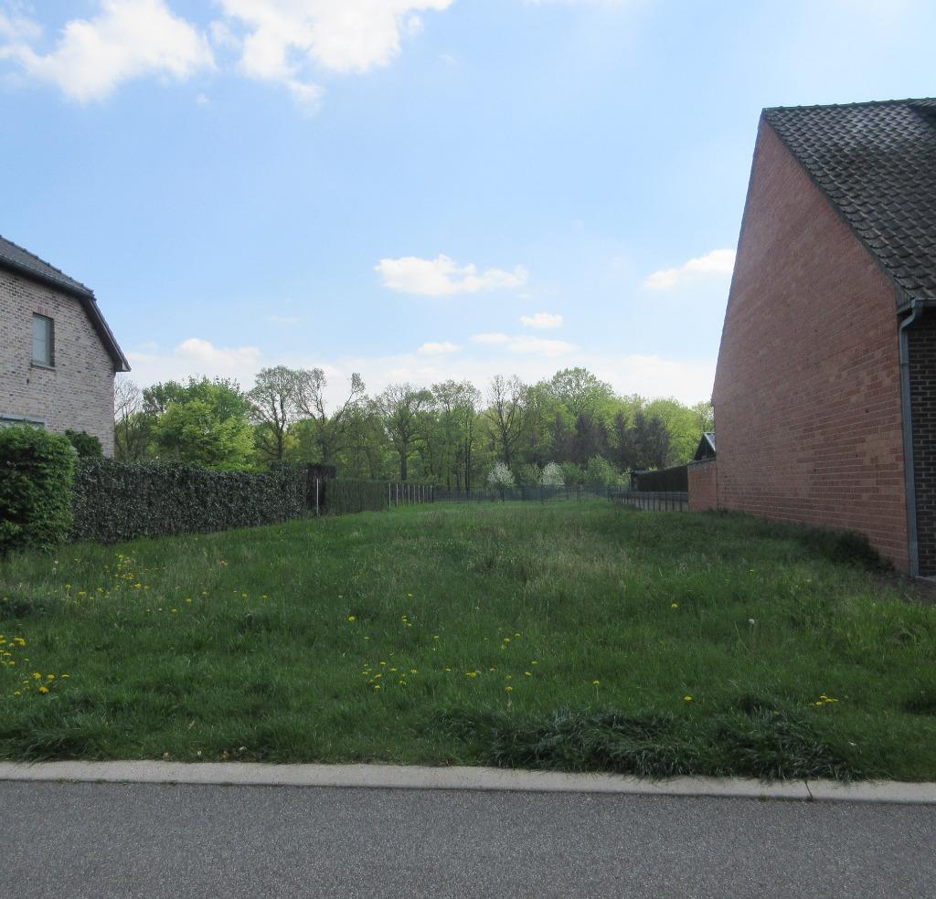 TE KOOP Bouwgrond halfopen Munsterbilzen, Immo