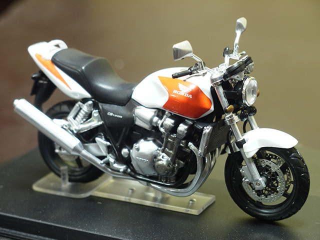 Honda CB1300 1:24, Enlèvement ou Envoi, Neuf, Moteur, Autres marques