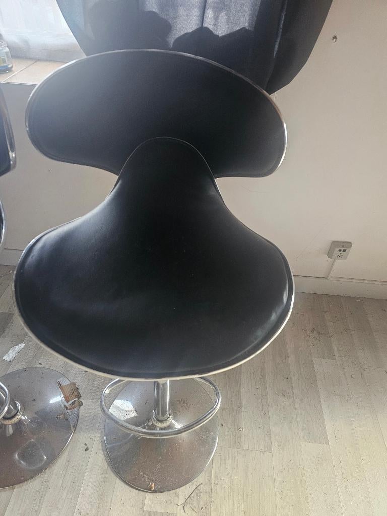 tabouret, Maison & Meubles, 3 tabourets, Avec repose-pieds, Enlèvement, Utilisé