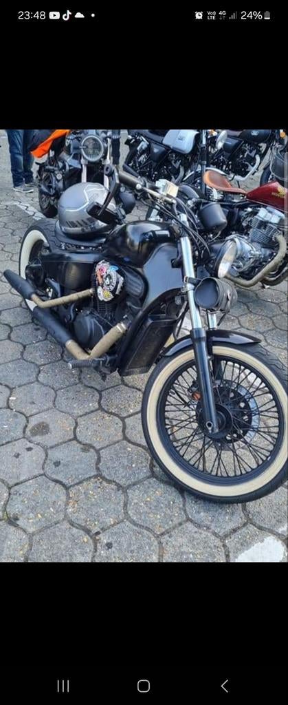 Honda vt600 bobber, Motos