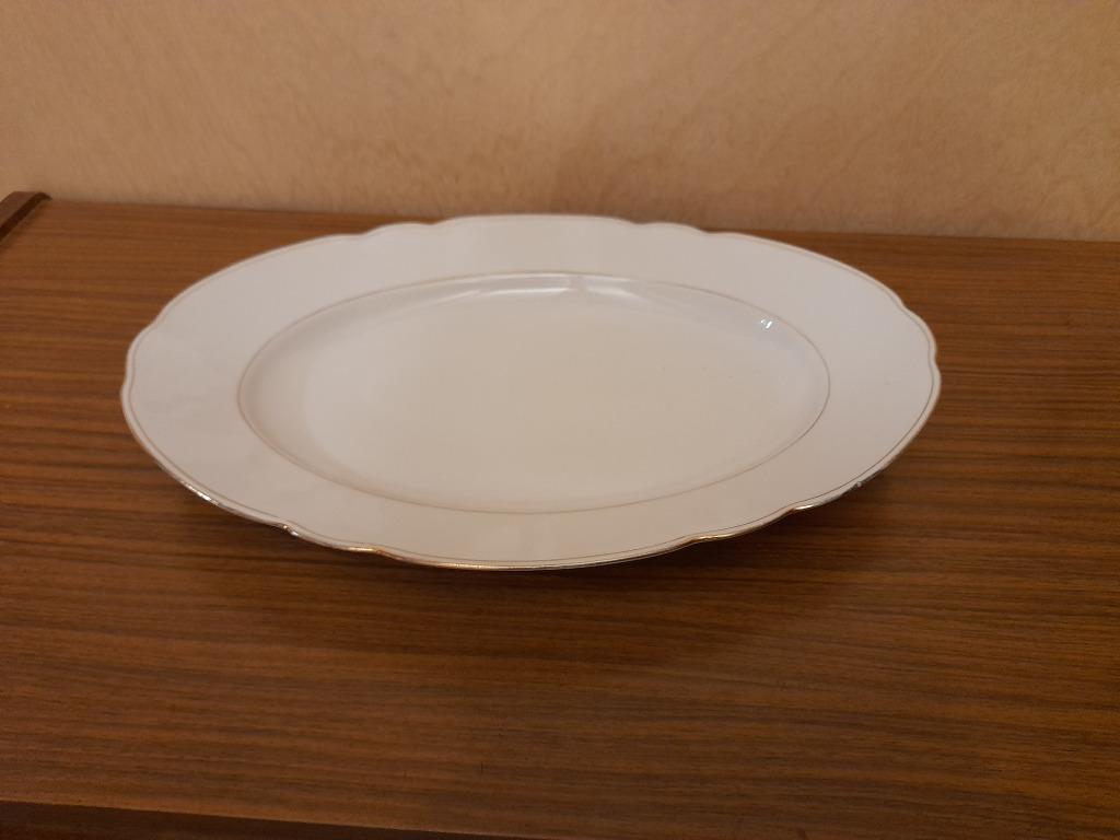Plat ovale en porcelaine Ćmielów Made in Pologne, comme neuf, Antiquités & Art, Antiquités | Porcelaine, Enlèvement
