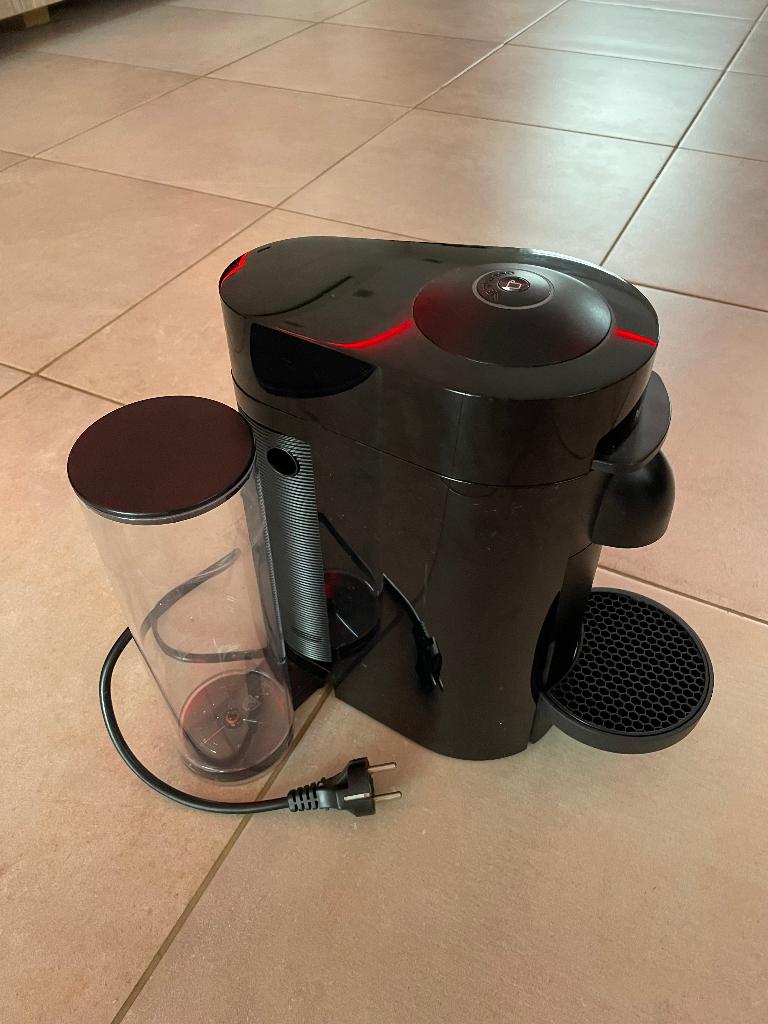 nespresso magimix, Koffiepads en cups, Espresso apparaat, Ophalen of Verzenden, Zo goed als nieuw