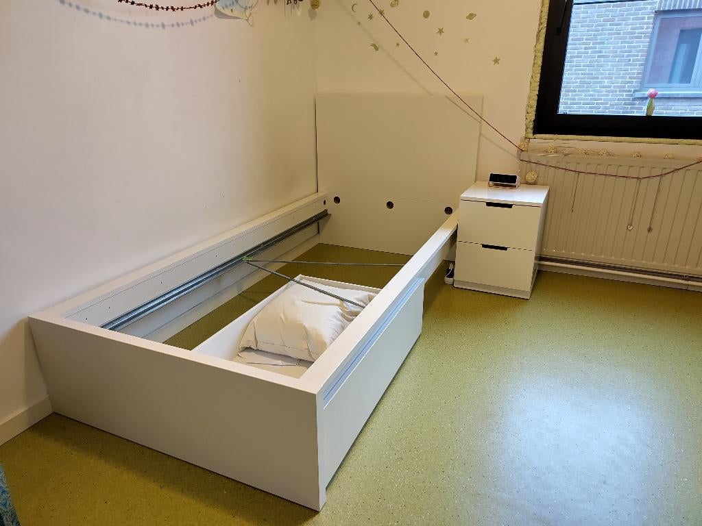 Slaapkamer, Ophalen, Zo goed als nieuw, Eenpersoons, Strak, simpel