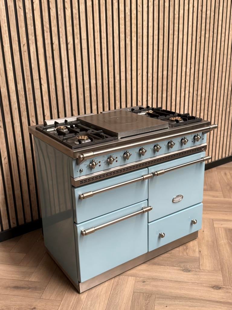 Prachtige Lacanche Babyblauw 100cm Gas + Pizza-Oven, Elektronische apparatuur, Ophalen of Verzenden, Grill, Elektrisch, 5 kookzones of meer