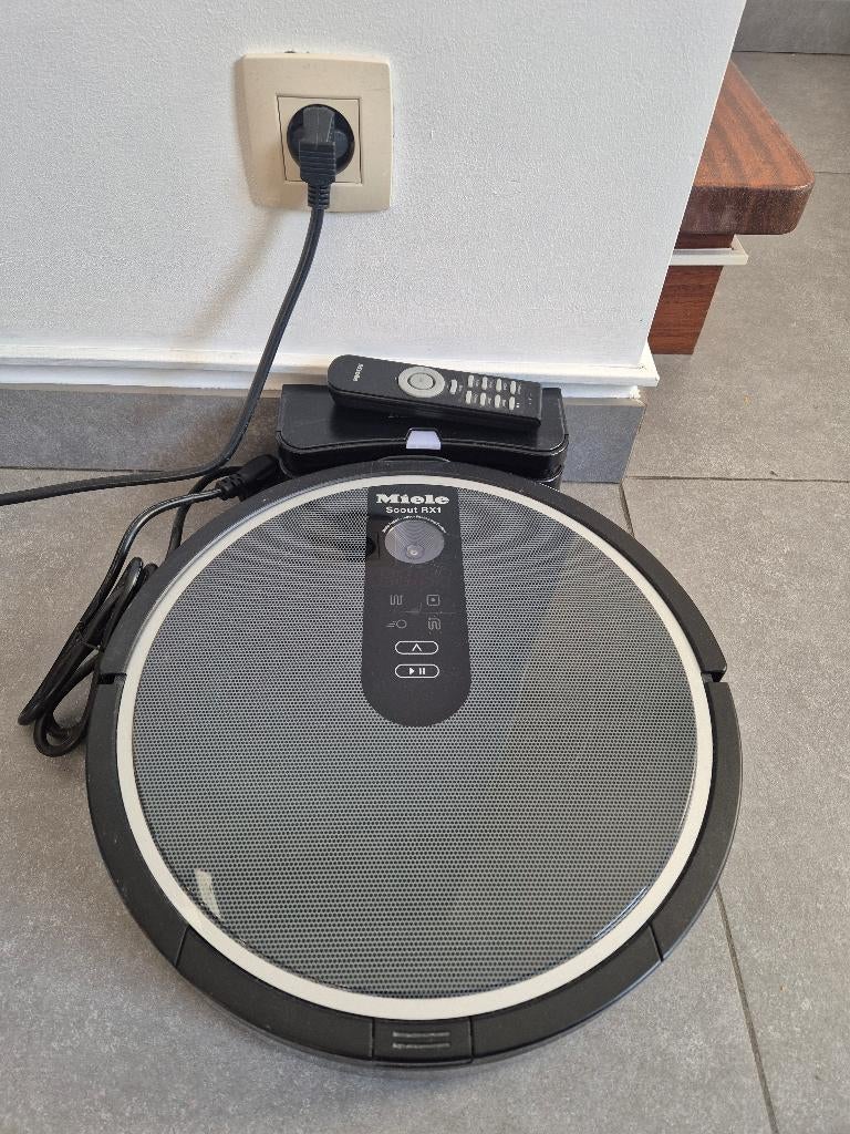 Miele Stofzuiger, Enlèvement ou Envoi, Utilisé, Aspirateur robot